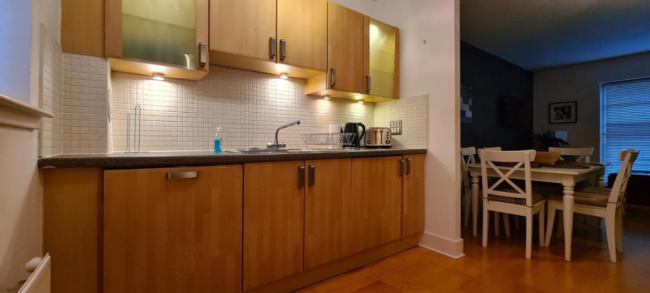 Pass The Keys Spacious 3Beds Flat Near City Centre - Free Parking Edinburgh Eksteriør billede